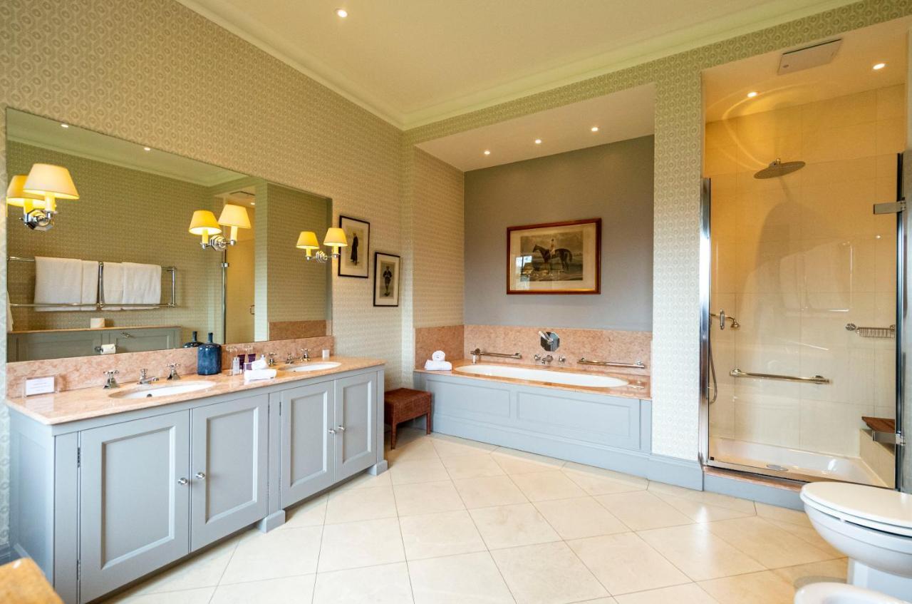 The Jockey Club Rooms Newmarket  Kültér fotó